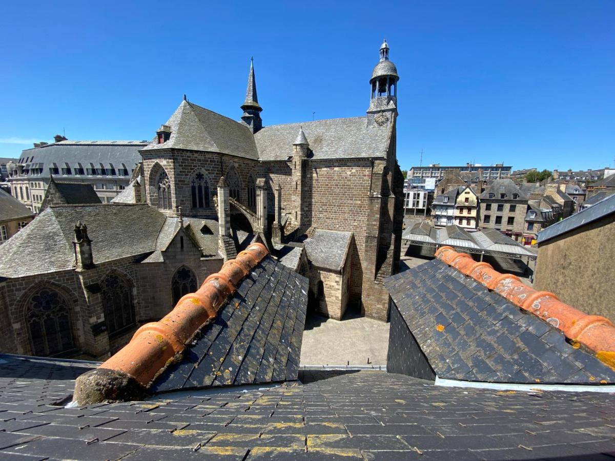Marie Et Brieuc _ Duplex Lumineux Colore Atypique Face Cathedrale Сен-Бриё Экстерьер фото